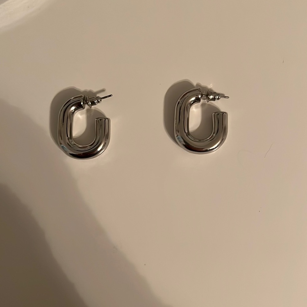 Silver square hoops